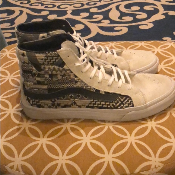 Vans - Picture 3 of 3